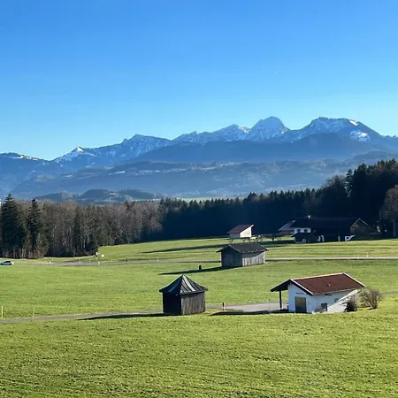 Villa Grand Berg-starnberg For Your Vacation, Sauna, Hamam, Swimming Pool, Billiards Berg am Starnberger See